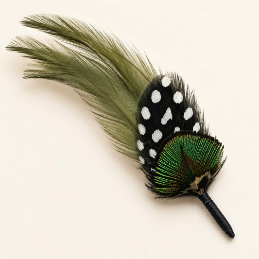 Dyed Coque Hackle, Peacock Gold & Guinea Feather Hat Pin