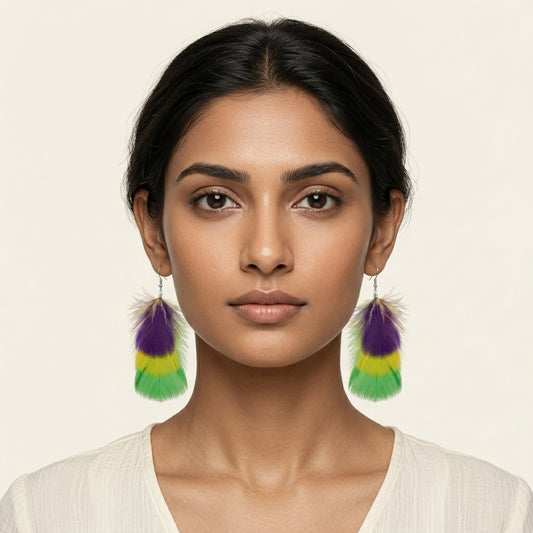 3 dye Goose Nagoire Earrings